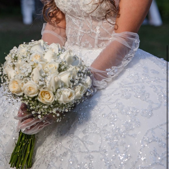 Wedding ball gown - Picture 5 of 6